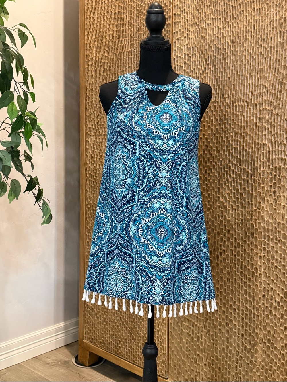 My Michelle Blue Teal Medallion Tassel Hem Sleeveless Dress or Tunic Size 10
